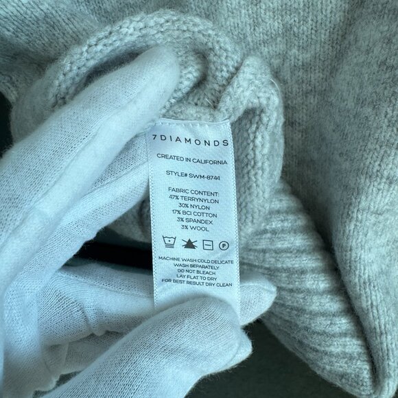 7 Diamonds Sweater - Picture 4 of 4